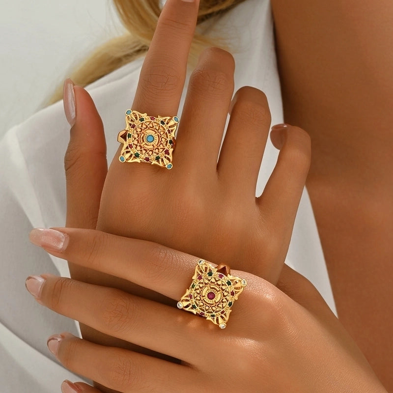 A Copper Inlaid Zircon Light Luxury Exaggerated Square Ring Retro High Sense Suitable For Banquet Gifts