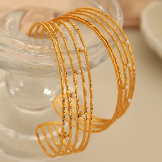 Elegant French Style Ig Style Round 304 Stainless Steel 18K Gold Plated Artificial Pearls Bangle In Bulk